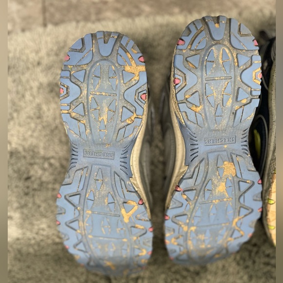 Two pair sketcher sneakers - Picture 5 of 15